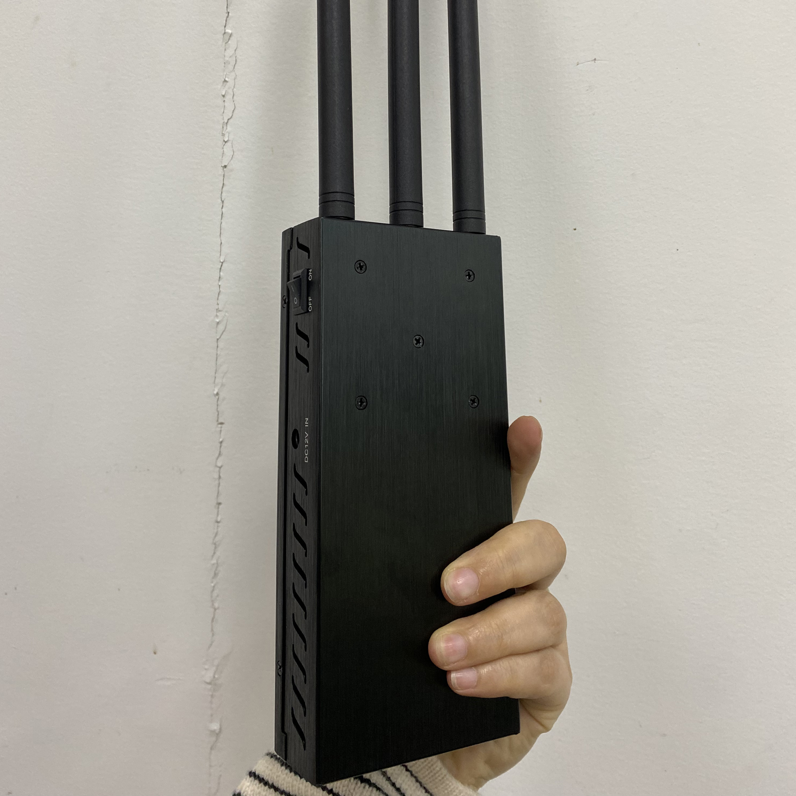 J3 3 Channels Car Remote Control 10W 100m Range Handheld 315MHz 433MHz 868MHz Signal Jammer - Image 7