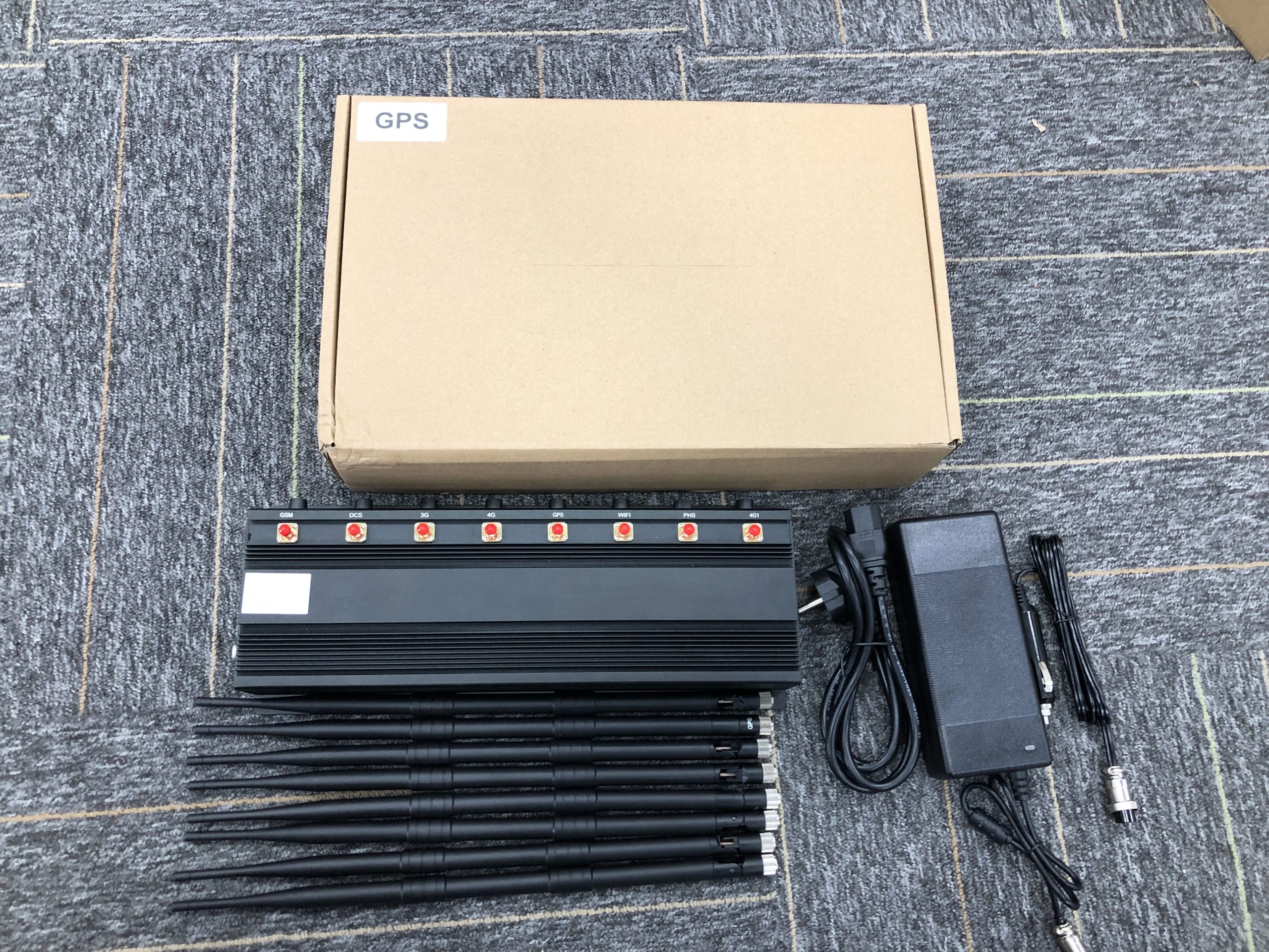 M8 Car Charging 8 Antennas 5G GPS Signal Jammer - Image 3